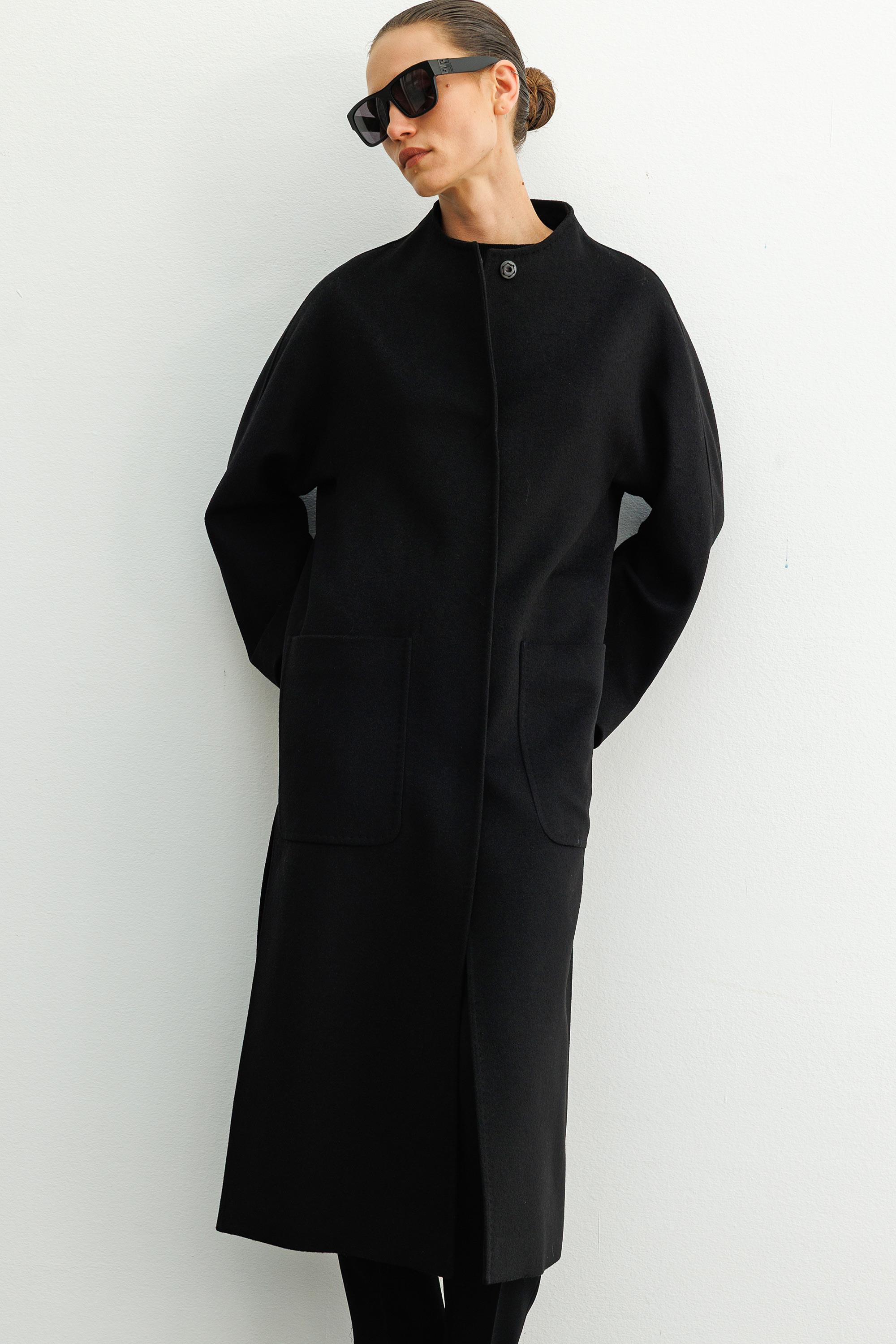 O Yaka Yırtmaçlı Uzun Manto