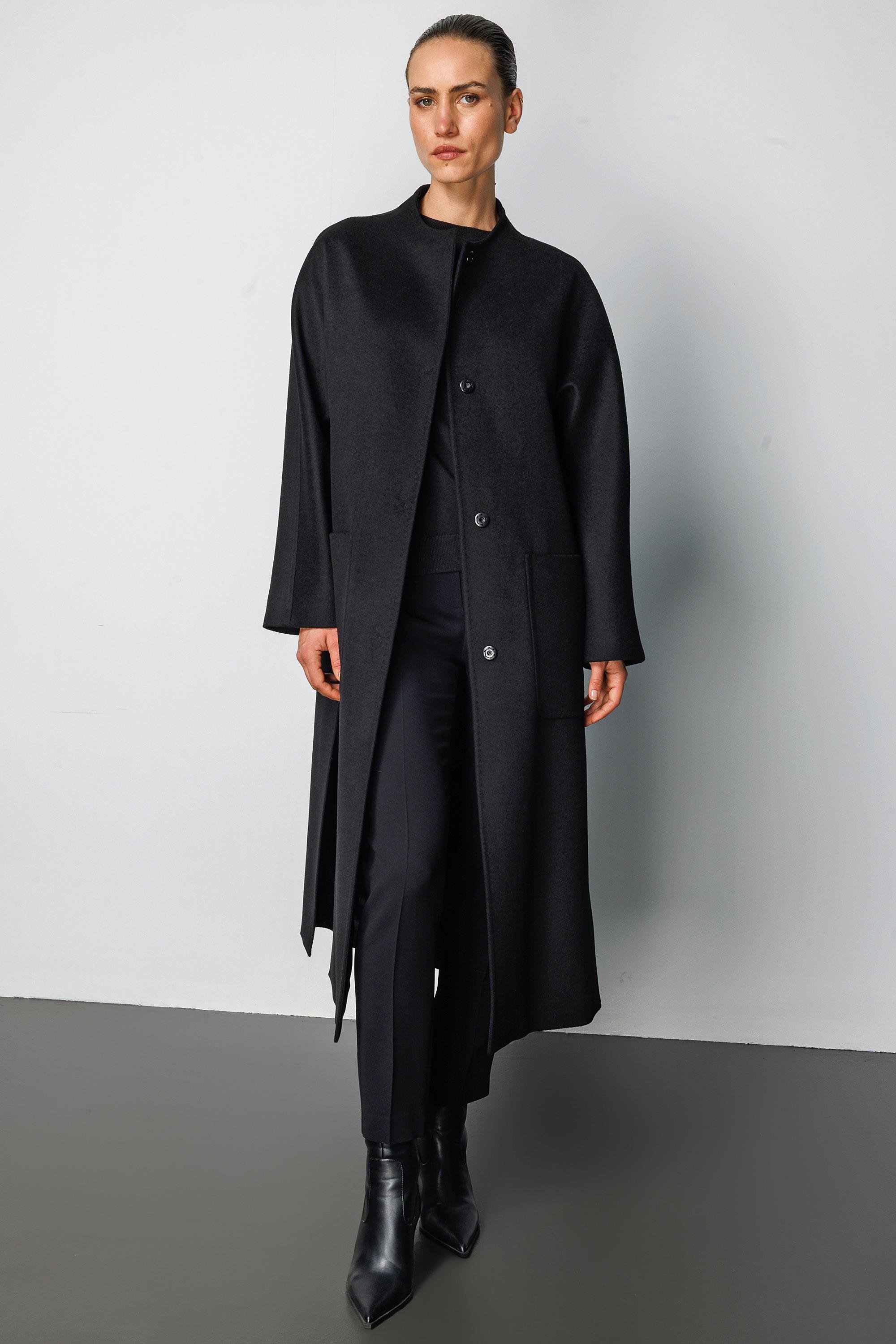 O Yaka Yırtmaçlı Uzun Manto