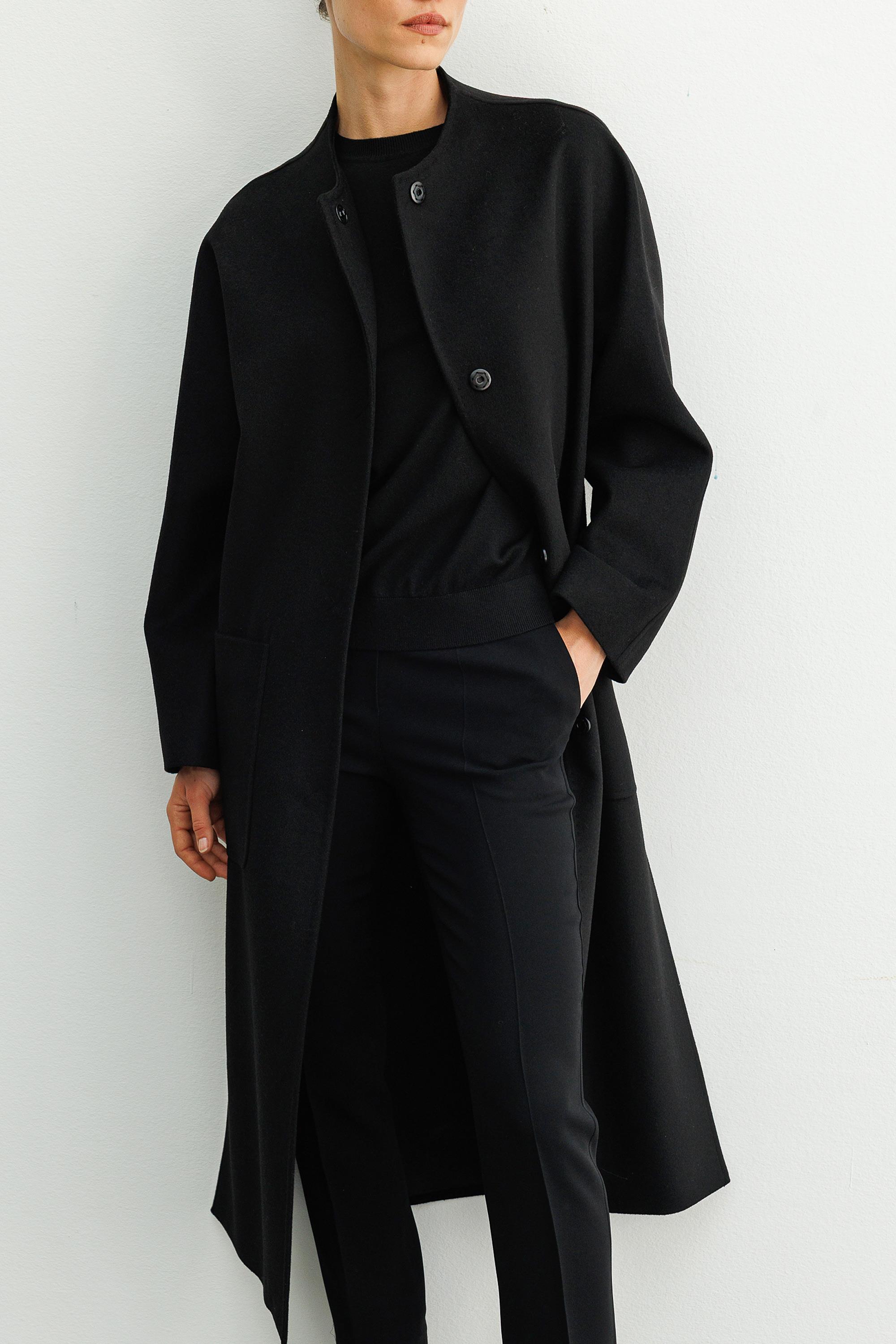 O Yaka Yırtmaçlı Uzun Manto