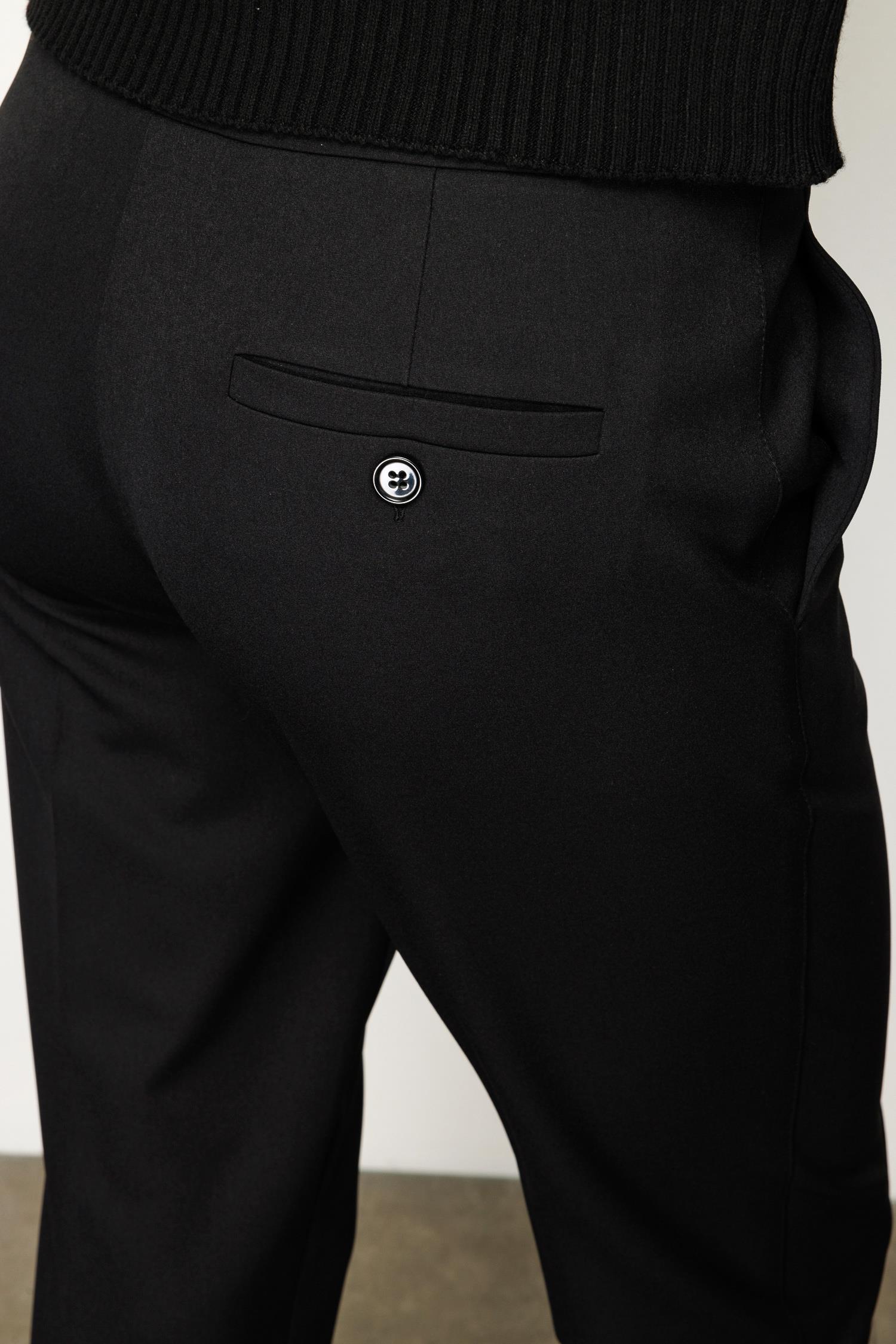 Önden Dikişli Slim Fit Pantolon