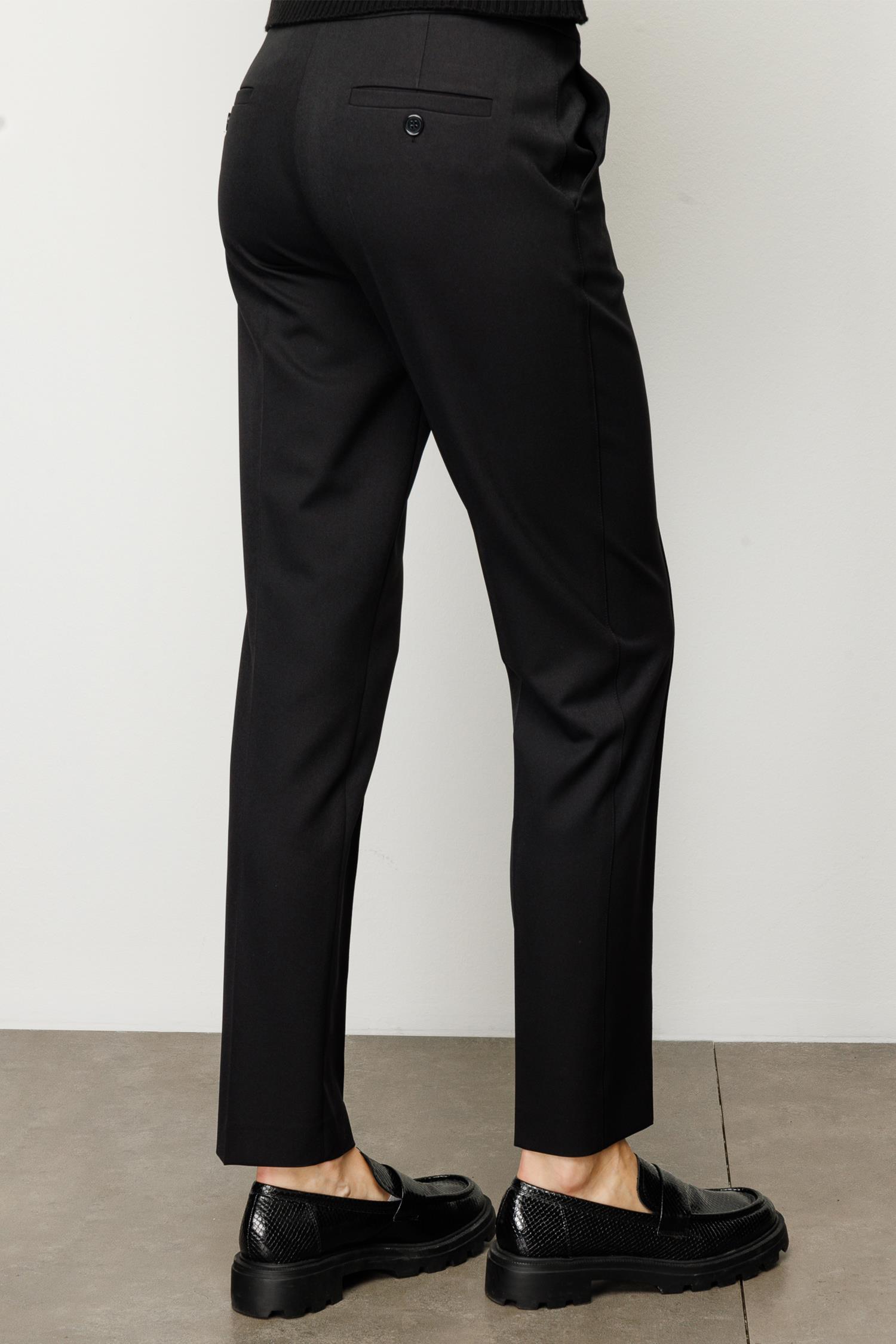 Önden Dikişli Slim Fit Pantolon