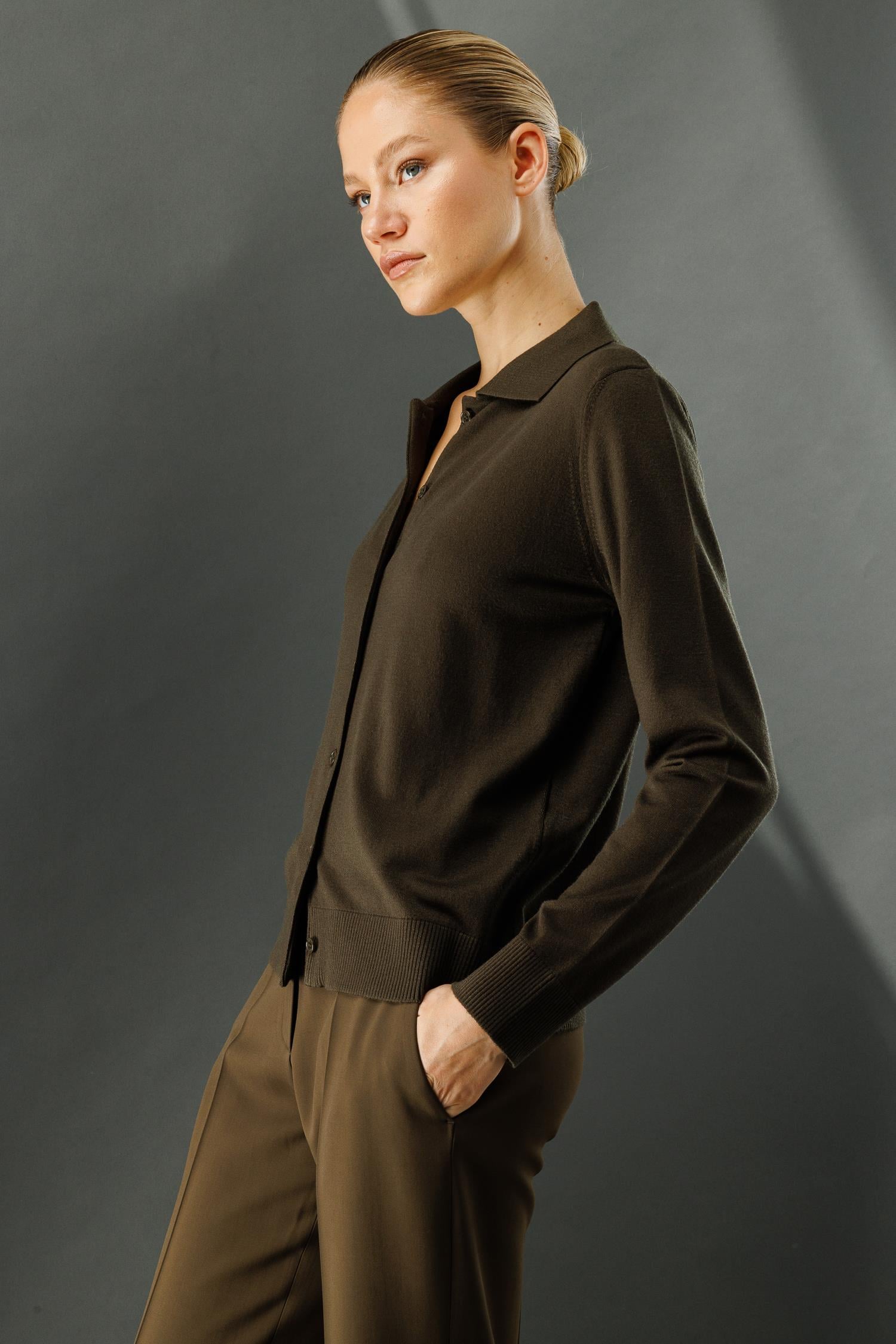 Polo Yaka Önden Düğmeli Triko