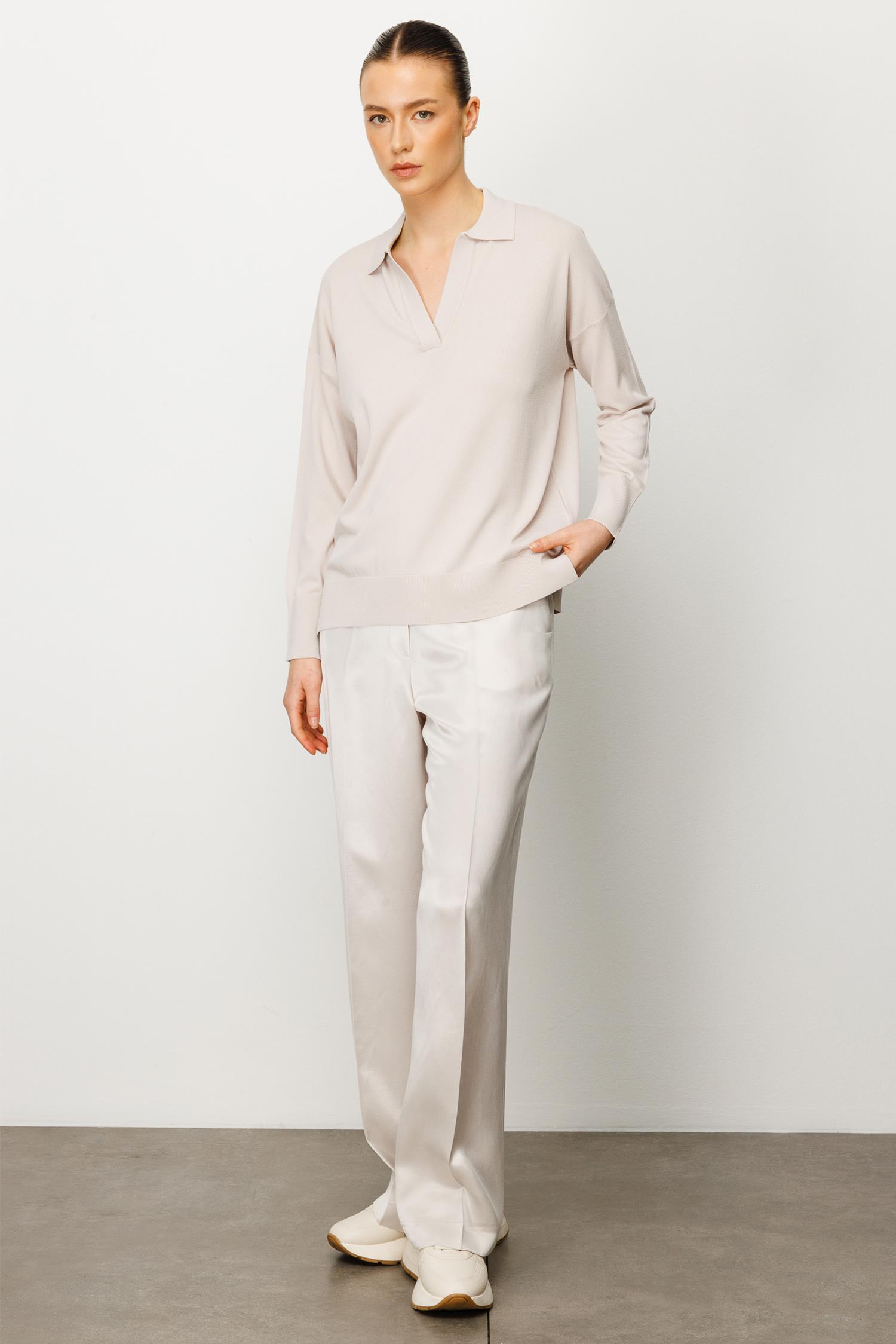 Polo Yaka Yırtmaçlı Triko