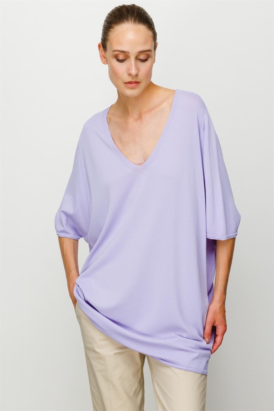 V Yaka Düşük Kol Oversize Triko