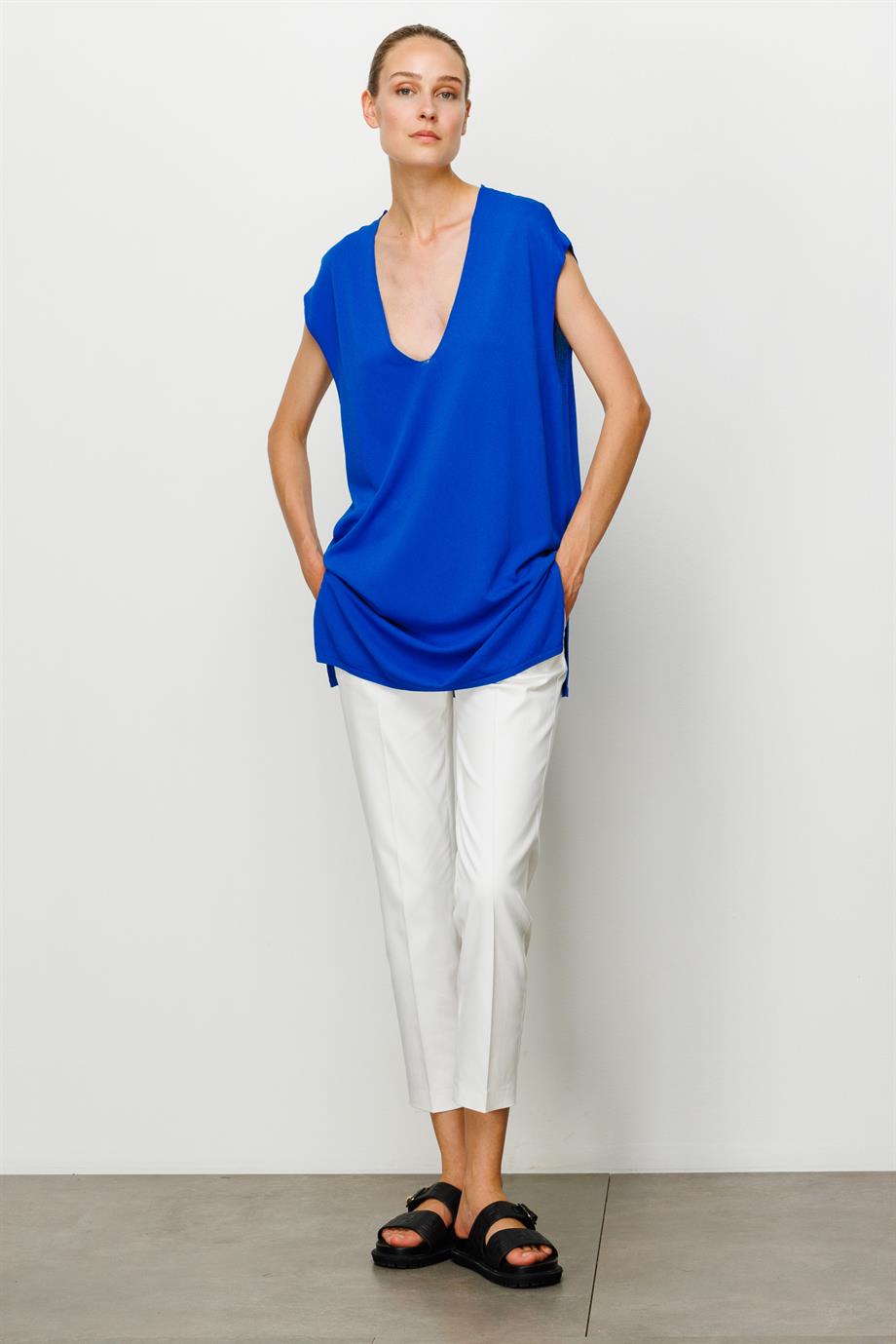 V Yaka Kolsuz Uzun Triko