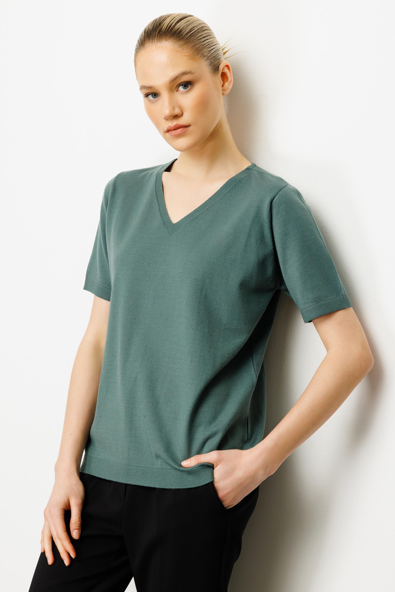 V Yaka Yarım Kol Triko