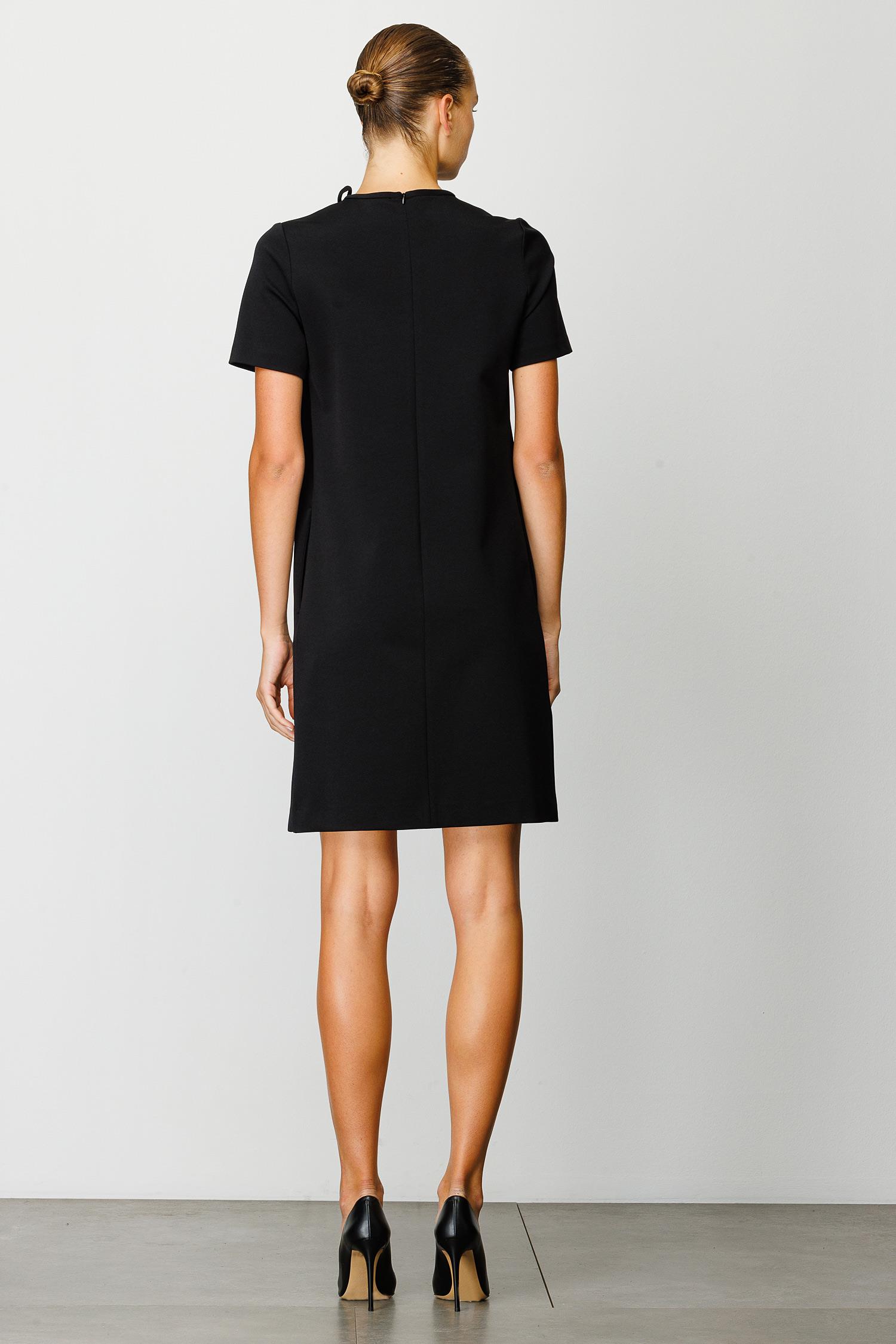 Yaka Fiyonklu Elbise