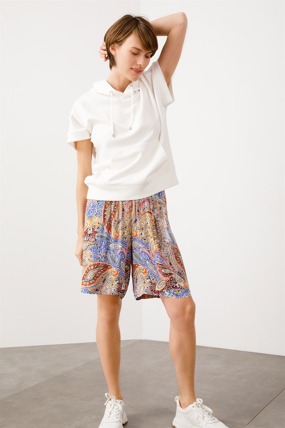 Yarım Kol Kapüşonlu Sweat