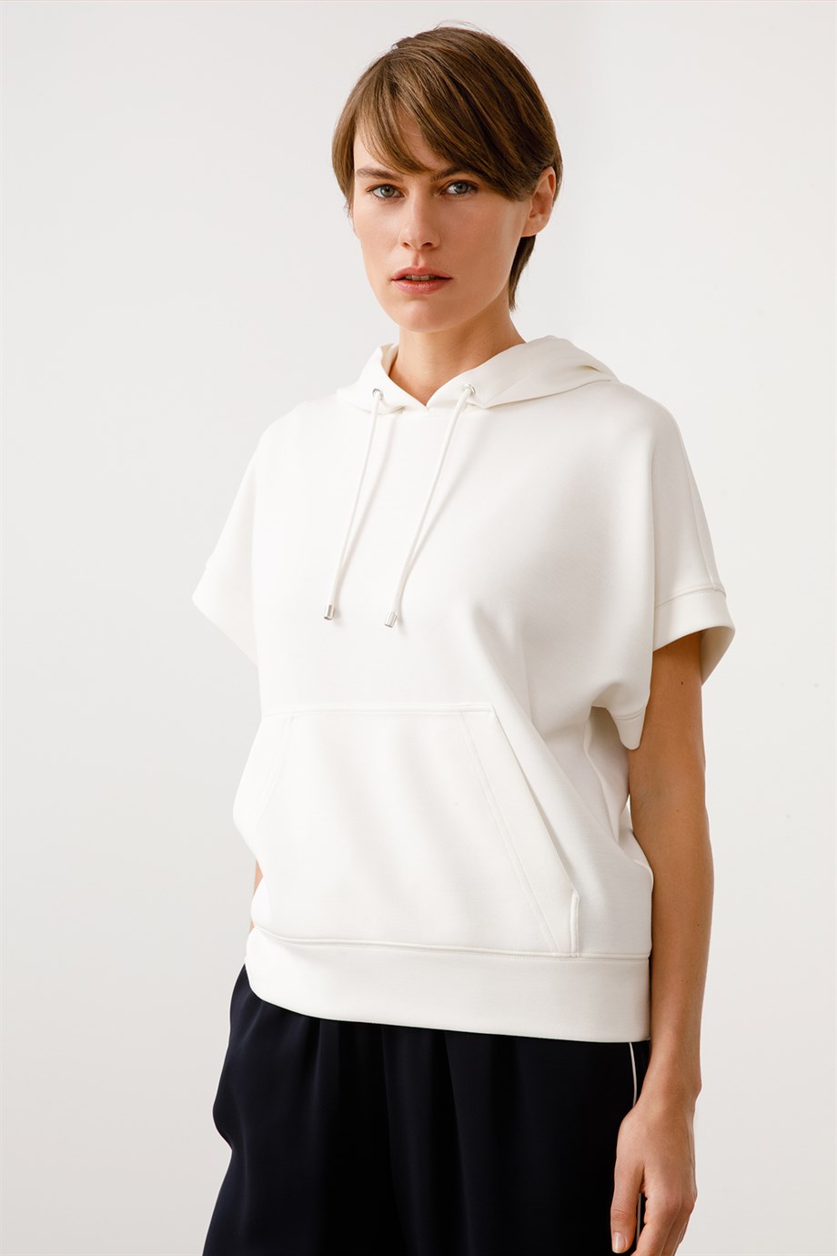 Yarım Kol Kapüşonlu Sweat