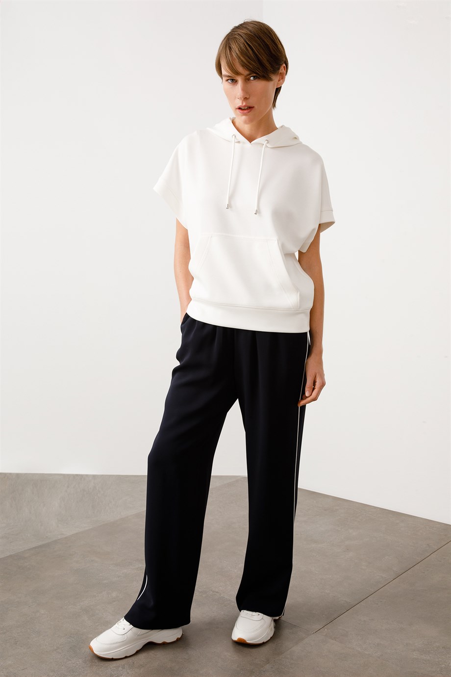 Yarım Kol Kapüşonlu Sweat