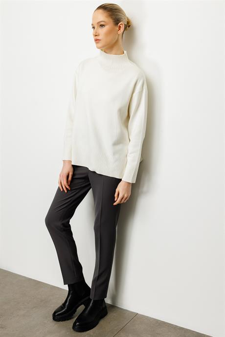 Dik Yaka Oversize Triko