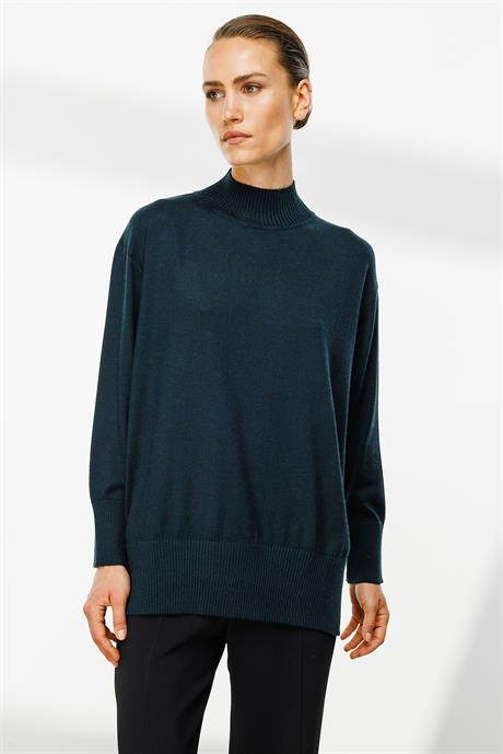 Dik Yaka Uzun Kol Oversize Triko