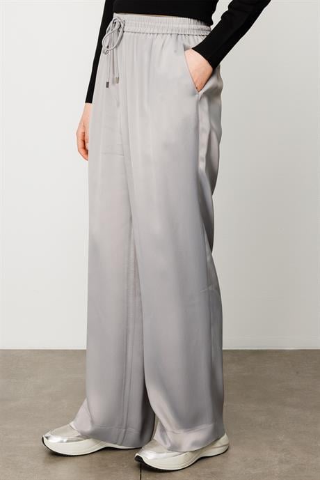 Elastan Kemerli Bol Kesim Pantolon