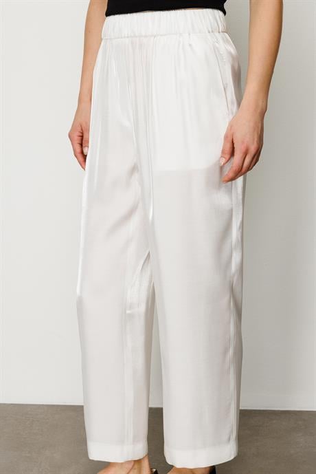 ELASTAN KEMERLİ BOL KESİM PANTOLON