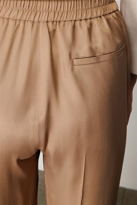 Elastan Kemerli Bol Kesim Pantolon