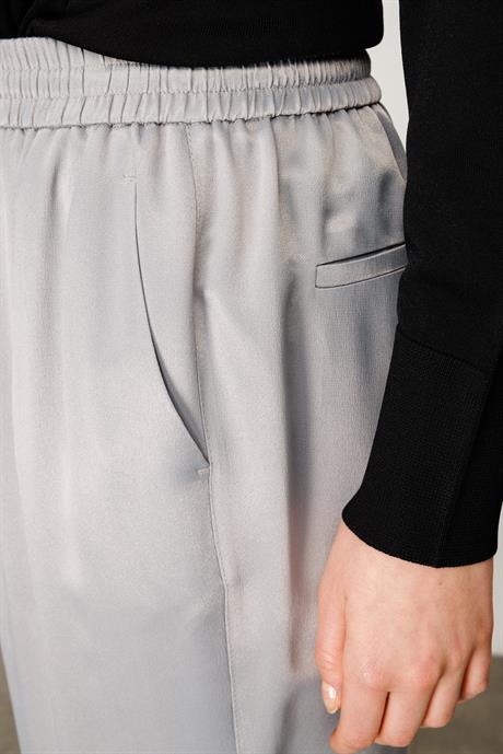 Elastan Kemerli Bol Kesim Pantolon