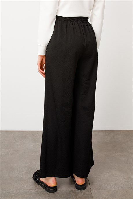 Elastan Kemerli Bol Pantolon