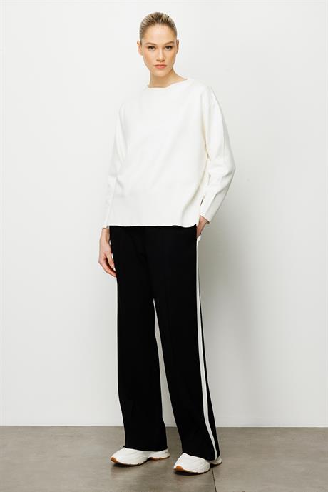 Elastan Kemerli Şeritli Sweat Pantolon