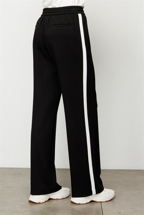 Elastan Kemerli Şeritli Sweat Pantolon