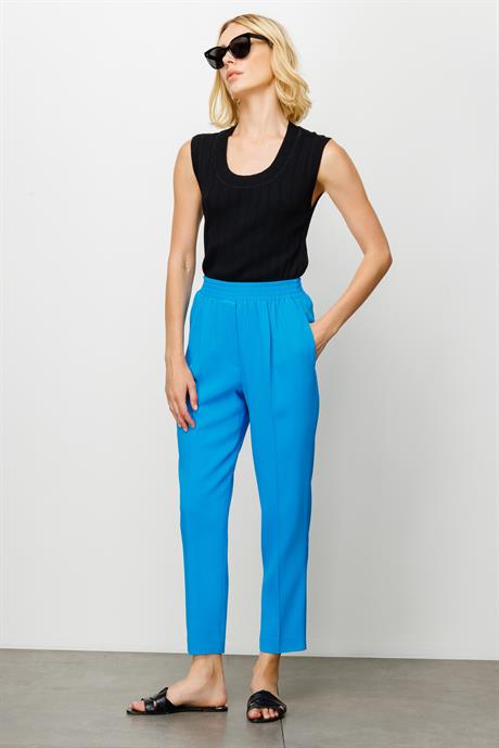 Elastan Kemerli Slim Paça Pantolon