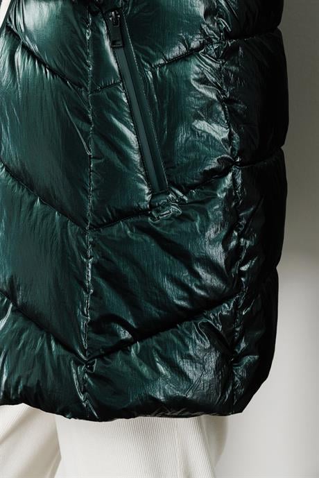 Kapüşonlu Kolsuz Anorak