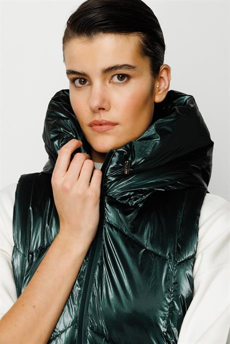 Kapüşonlu Kolsuz Anorak
