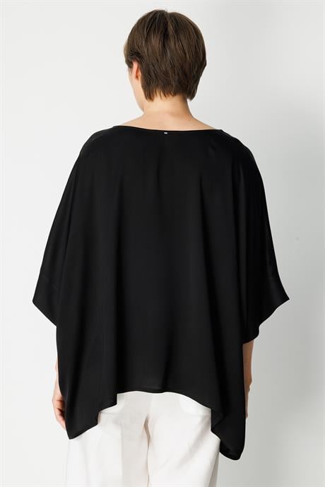 Kayık Yaka Oversize Bluz