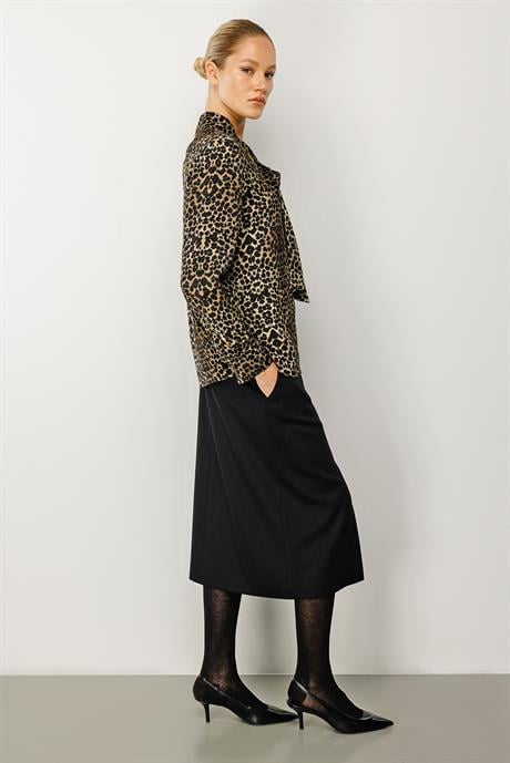 Leopar Fularlı Bluz
