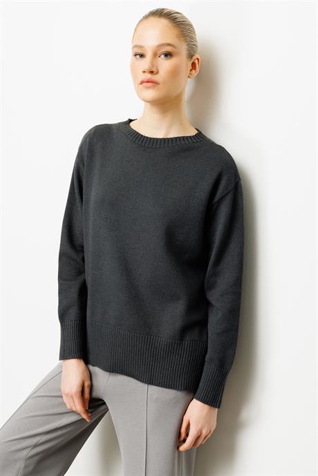 O Yaka Oversize Triko