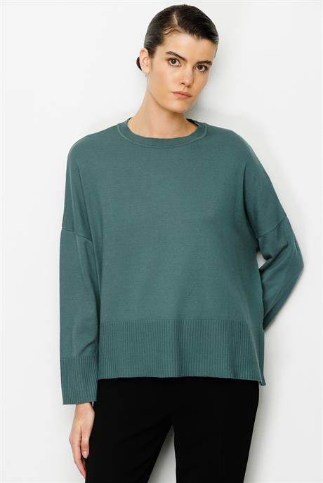 O Yaka Oversize Triko
