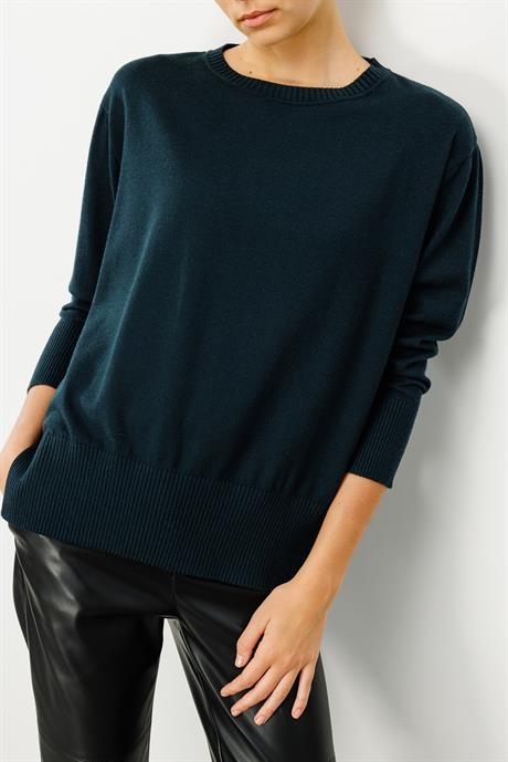 O Yaka Oversize Triko