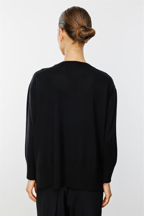 O Yaka Oversize Triko