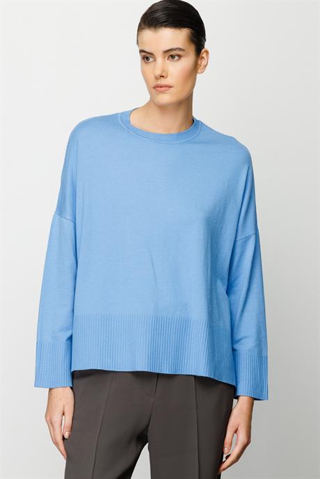 O Yaka Oversize Triko