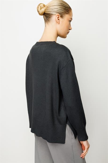 O Yaka Oversize Triko