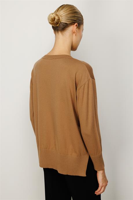 O Yaka Oversize Triko