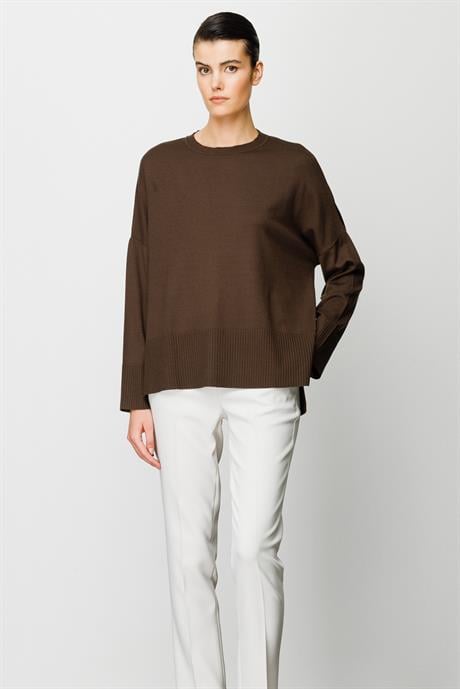 O Yaka Oversize Triko