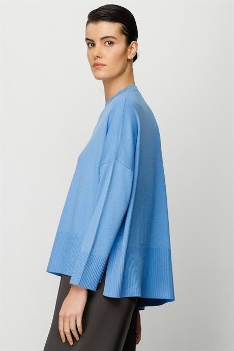 O Yaka Oversize Triko
