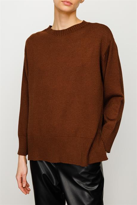 O Yaka Oversize Triko