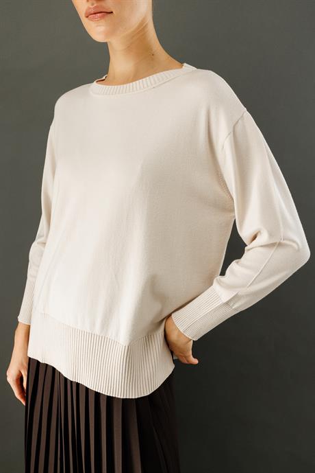 O Yaka Oversize Triko