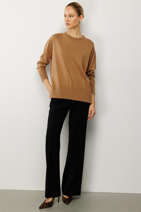 O Yaka Oversize Triko