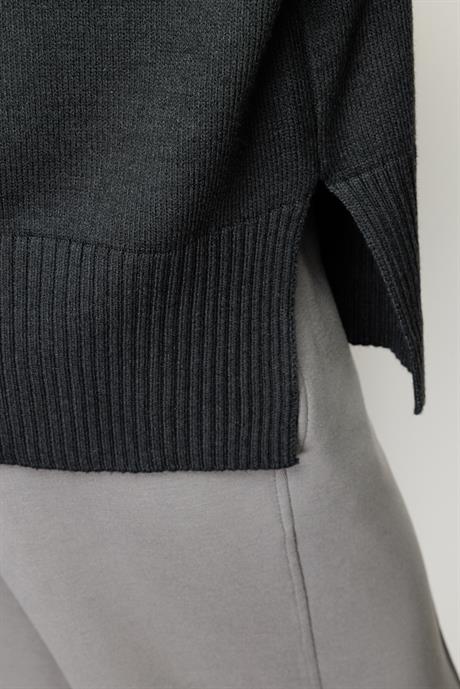O Yaka Oversize Triko
