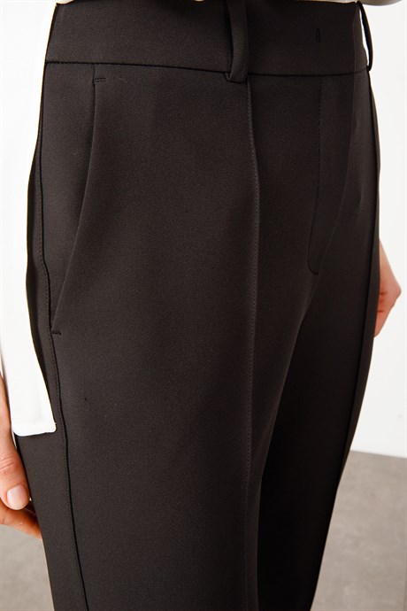 Önden Dikişli Slim Fit Pantolon