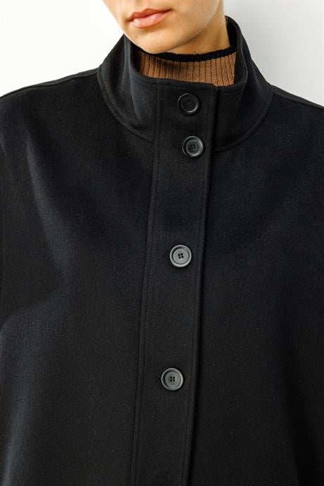 Önden Düğmeli Oversize Kaban