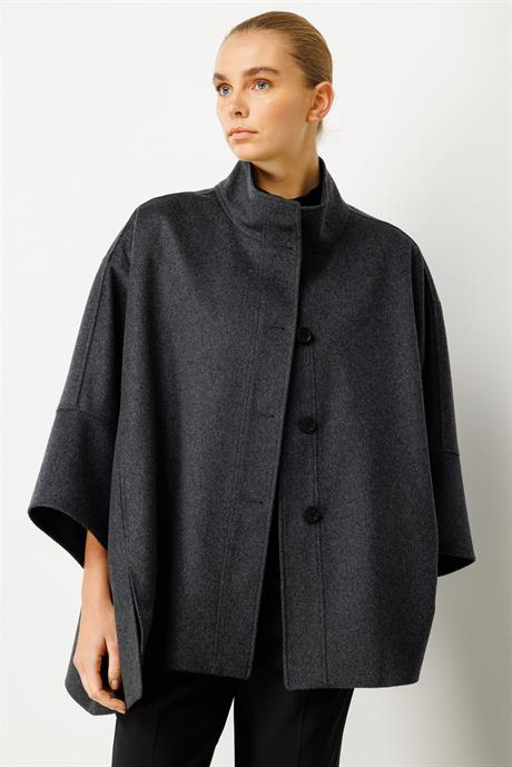 Önden Düğmeli Oversize Kaban