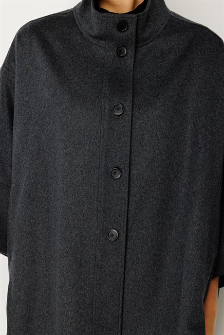 Önden Düğmeli Oversize Kaban
