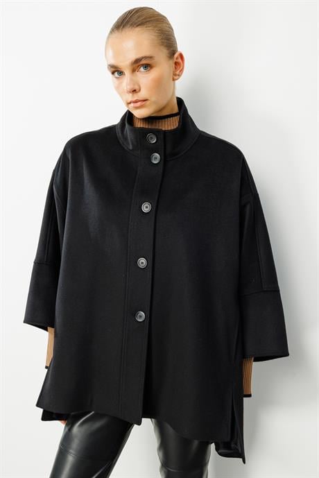 Önden Düğmeli Oversize Kaban