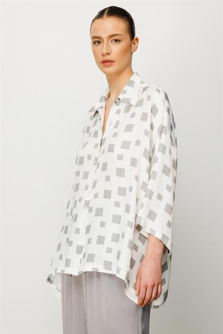 Oversize Düşük Kol Kareli Bluz