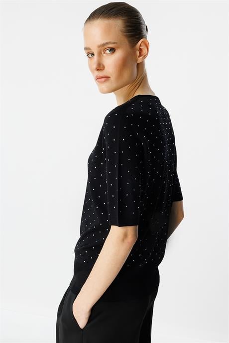 Strass Taslı V Yaka Triko