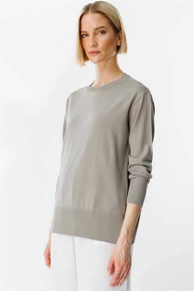 0 Yaka Oversize Triko