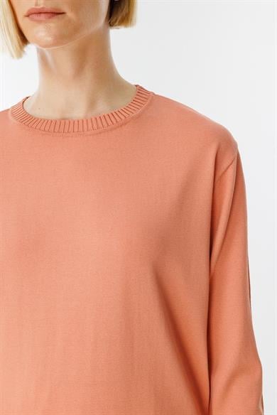 0 Yaka Oversize Triko